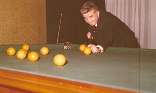 Megsemmisítik Ceausescu használhatatlan javait

