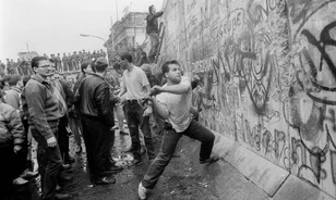 10 tény a berlini falról
