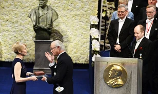 Így dönt a Svéd Akadémia az irodalmi Nobel-díjas személyéről
