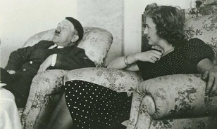 Hitler a higiénia miatt ruhában szexelt
