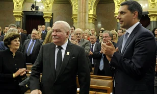 "Walesa élete tanulság a népfelség elvéhez visszatérni akaró erőknek" 
