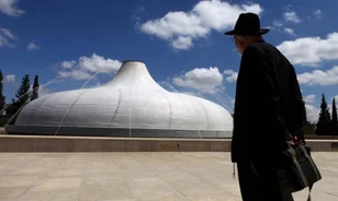 Ókori üveggyűjteményt kapott a jeruzsálemi Izrael Múzeum
