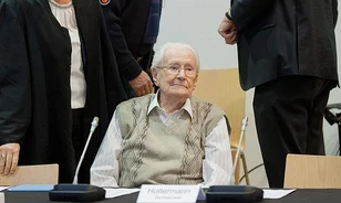 Magyar túlélő tanúskodik az auschwitzi lágerőr perében
