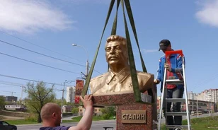Szobrot kapott Sztálin Oroszországban
