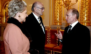 Letelepedne a Krím félszigeten a Romanov-trónörökös
