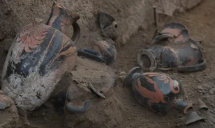 Római kor előtti sírt tártak fel Pompejiben
