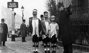 Amikor a "zsiráfnyakúak" Londonba látogattak
