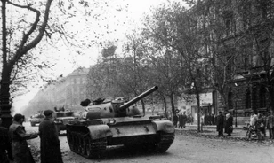 Kinek van otthon fényképe az 1956-os eseményekről?
