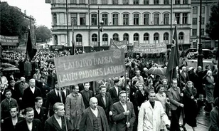A balti államok felmérik a szovjet megszállás okozta károkat

