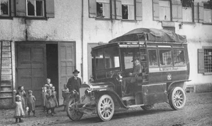 Csak napi egy-két utas vette igénybe az első magyarországi buszjáratot
