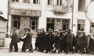 „Ne aggódjon, marad elég zsidó a világon” – 75 éve történt a kamenyec-podolszkiji mészárlás
