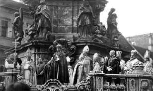 „Éljen a király!” – 100 éve koronázták meg az utolsó magyar uralkodót
