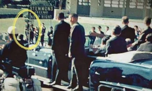 Mi köze a titokzatos esernyős embernek Kennedy meggyilkolásához?
