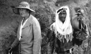 Arckrémével tisztította az ősi Nimrúd kincseit Agatha Christie
