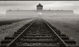 Nyilvánosságra hozták az auschwitzi lágerőrök listáját
