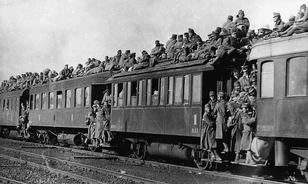 Milyen okok vezettek a magyar hadsereg teljes felbomlásához 1918 őszén?
