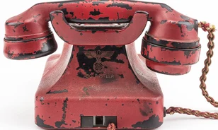 Negyedmillió dollárért kelt el Hitler Führerbunkerben használt telefonja
