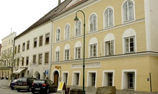 Az alkotmánybíróságig jutott Hitler szülőházának ügye
