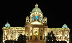 Pótolhatatlan veszteség érte a szerb parlament művészeti gyűjteményét Milosevic bukásakor
