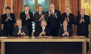 A házelnök sofőrje lophatta el a daytoni békeszerződés most előkerült példányát
