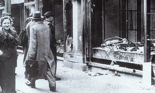 Göring a zsidó szervezetekkel fizettette meg a Kristályéjszakán keletkezett károkat
