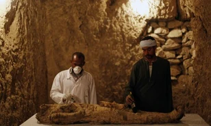 Újabb fáraókori sírokat tártak fel Egyiptomban
