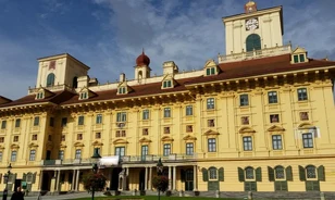 Pont kerülhet a kismartoni Esterházy-kastélyt övező évtizedes vitára