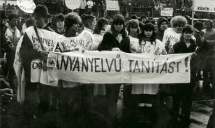 Egyes nyugati elemzők szerint háborúval is fenyegetett a marosvásárhelyi „fekete március”