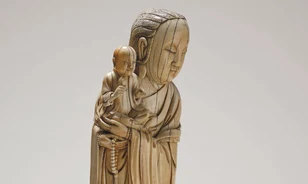 Az 1950-es években nem akarta kiállítani, most átveszi a British Museum a hatalmas elefántcsont-gyűjteményt
