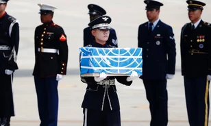 Elesett amerikai katonák maradványait szolgáltatta vissza Észak-Korea