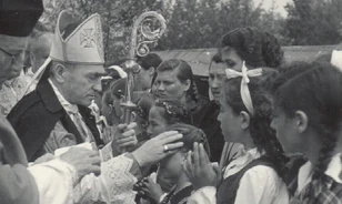 A gyulafehérvári katolikus püspökről gyűjtötte a legtöbb anyagot a román titkosszolgálat