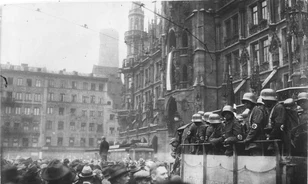 Hitler revolverének eldördülésével vette kezdetét a müncheni sörpuccs
