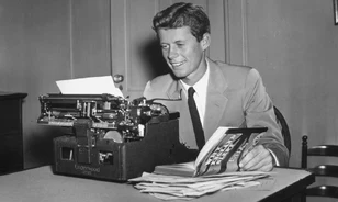 Amerika jövőbeli elnöke testközelből figyelte az új világrend felépülését 1945 nyarán