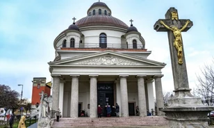 Ismét régi fényében ragyog az esztergomi kerektemplom