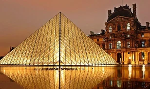 Saját korábbi világrekordját döntötte meg látogatottságával a párizsi Louvre
