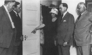 Éveken át padlásán bújtatta férjét megölő szeretőjét a víg amerikai özvegy
