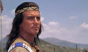 Winnetou aranyórája és parókái is gazdára találtak igen borsos áron