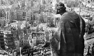 Az angliai bombázásokért való bosszú lehetett Drezda megsemmisítése