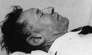 Ismeretlen holttest a parton: a Tamám shud-rejtély