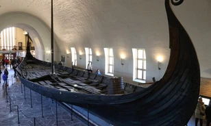 Eltemetett viking hajóra bukkantak Norvégiában