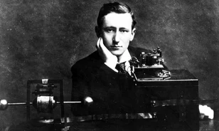 Mussolini diplomatája is lett később a rádiót feltaláló Marconi