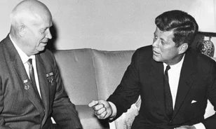 Többször is figyelmeztették egymást az amerikai és szovjet vezetők az úgynevezett "forródróton"