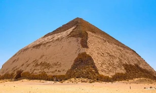 Fél évszázad után látogatható a dahsúri piramis Egyiptomban