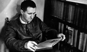 Fogadásból írta meg első, igen trágár drámáját Bertolt Brecht