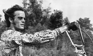 Elhunyt Peter Fonda, a Szelíd motorosok sztárja