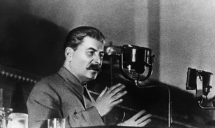 Tudta-e, hogy Sztálint 1917-ben rövidebb bal karja miatt katonai szolgálatra alkalmatlannak minősítették?