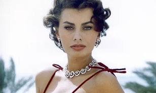 Nápoly nyomornegyedéből indulva hódította meg Hollywoodot Sophia Loren
