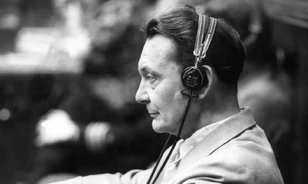 A háború utolsó napjaiban megpróbálta átvenni Hitlertől a hatalmat Hermann Göring
