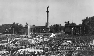 Öt Habsburg uralkodó szobra is állt eredetileg a Hősök terén