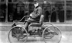 Miért nem tudott első nekifutásra kijutni „quadricycle"-jével Henry Ford 1896-ban a pajtájából?
